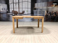 Table de salle à manger ronde à rallonge en chêne massif Victoria | VESKOR