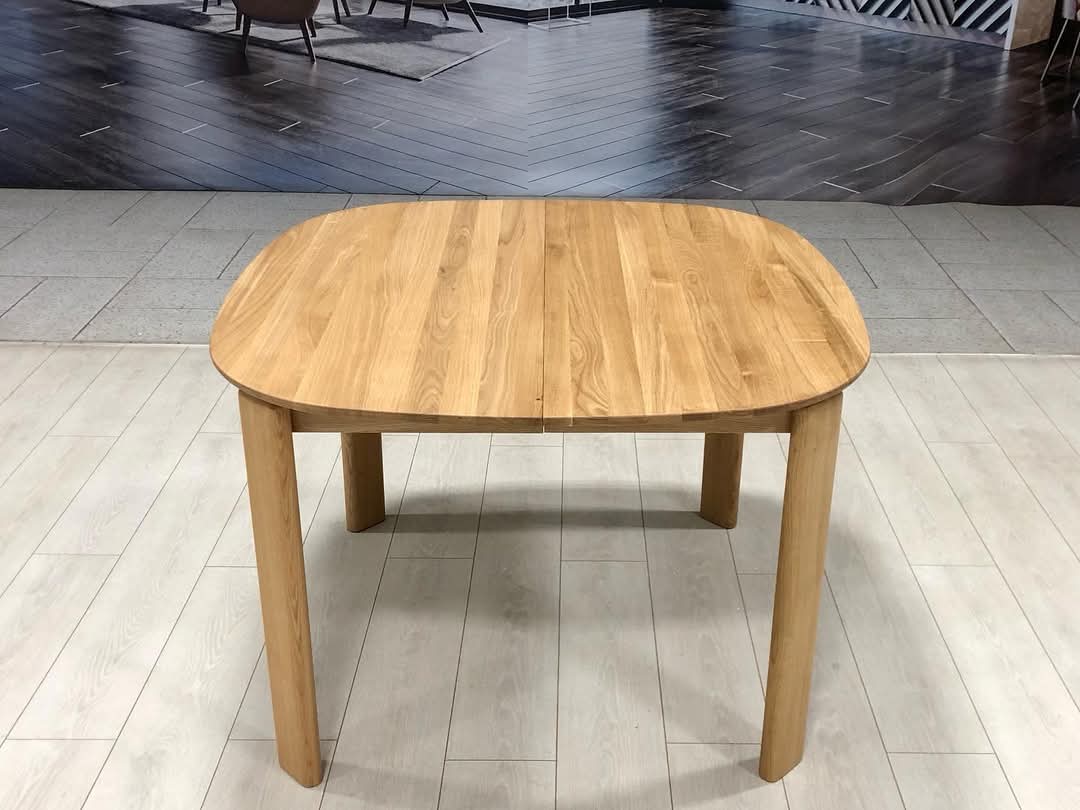 Table de salle à manger ronde à rallonge en chêne massif Victoria | VESKOR