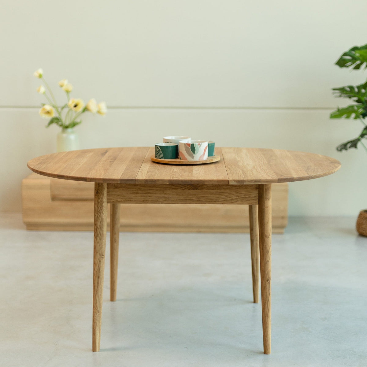 Table de salle à manger ronde à rallonge en bois de chêne MALMO | VESKOR