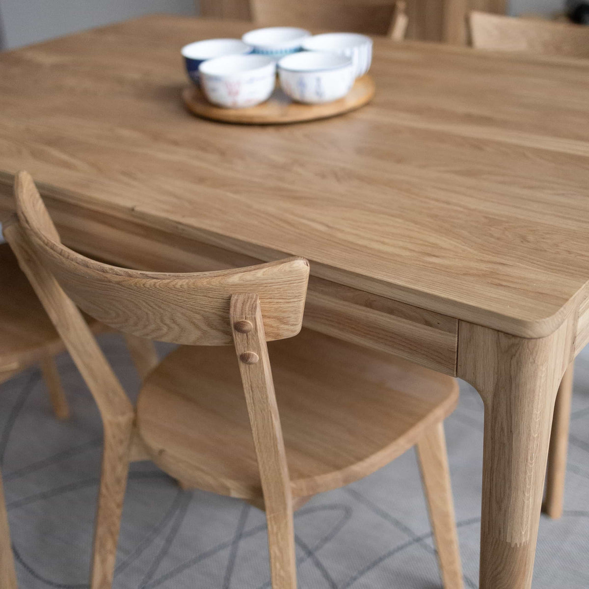 Table de salle à manger à rallonge en chêne massif BERGAMO | VESKOR