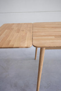 Table de salle à manger à rallonge en chêne massif MALMO 2 | VESKOR