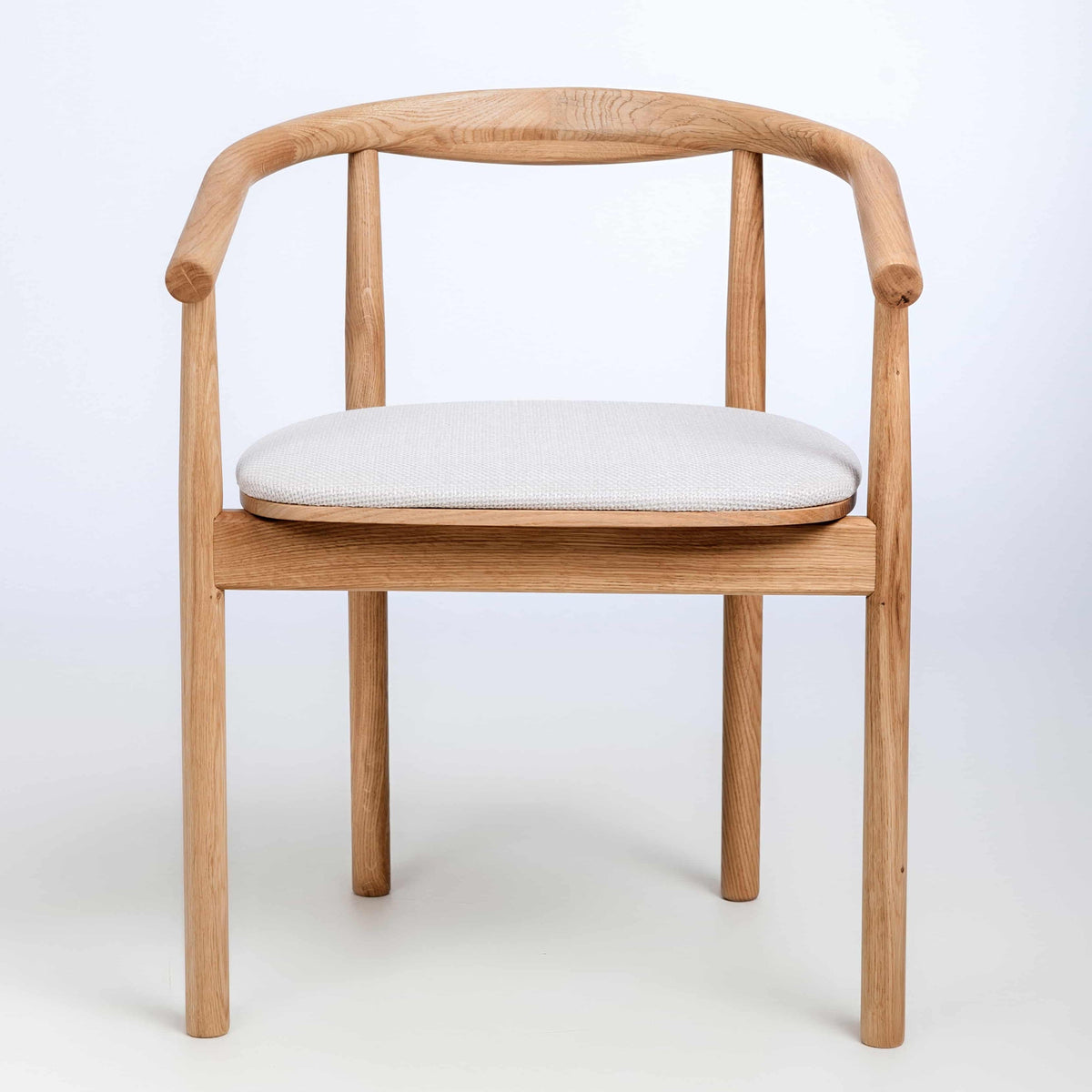 Lot de 2 ou 4 chaises tapissées en chêne massif Lea | VESKOR