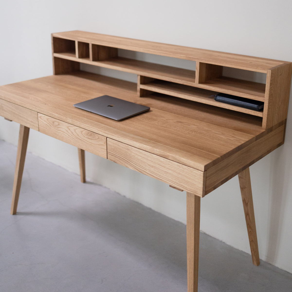 Table à écrire en chêne massif MALMO 2 | VESKOR
