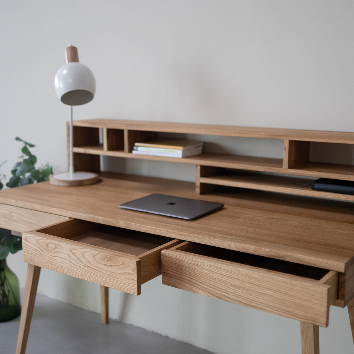 Table à écrire en chêne massif MALMO 2 | VESKOR