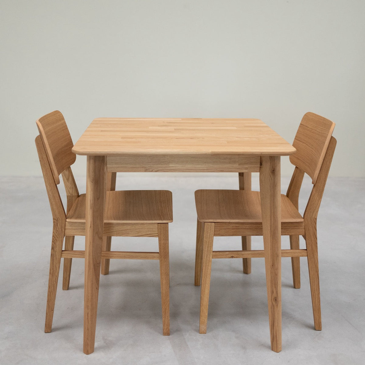 Lot de 2 ou 4 chaises de salle à manger en bois de chêne KODAMA | VESKOR