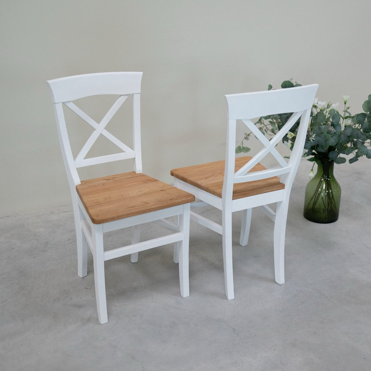 Lot de 2 ou 4 chaises de salle à manger en bois massif Lausanne | VESKOR
