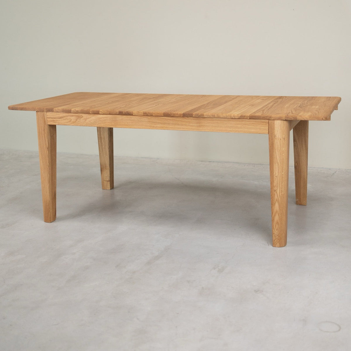 Table de salle à manger à rallonge en chêne massif KODAMA | VESKOR