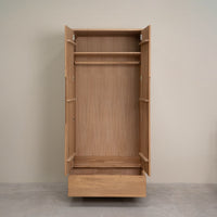 Armoire à 2 portes en bois massif Sweden | VESKOR