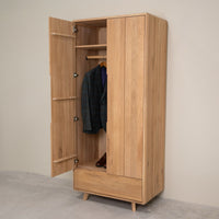 Armoire à 2 portes en bois massif Sweden | VESKOR